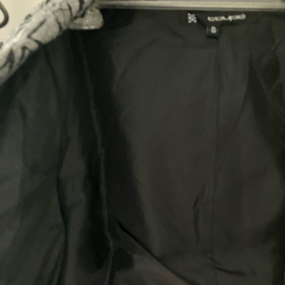 NWOT ‼️HP‼️COUPE CROPPED PRINT BLAZER SATIN AND LACE TRIM ON BOTTOM FULLY LINED - Picture 5 of 13